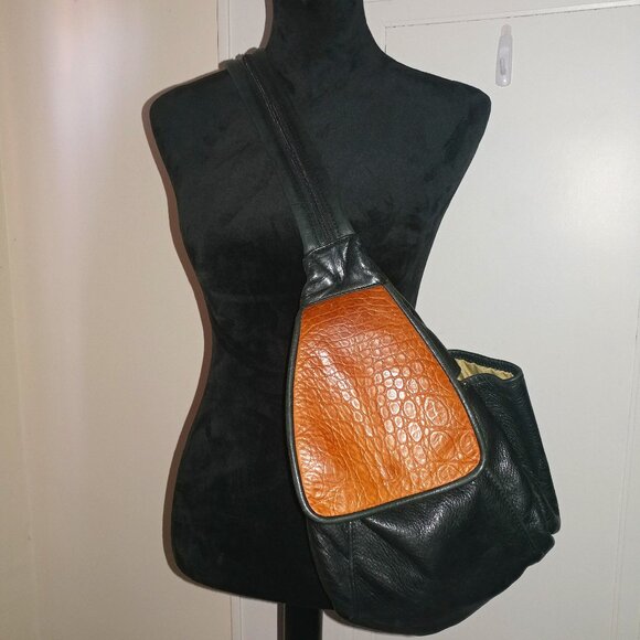 Mac Clay Leather Design: Tan/Black Leather Convertible Backpack/Shoulder Bag - Picture 1 of 14